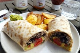Burrito-vegan-mit-schwarzen-Bohnen-byodo
