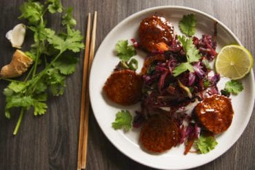 Asiatischer Rotkohl mit Tempeh vegan & glutenfrei
