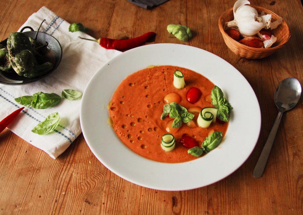 Einfache Gazpacho Suppe vegan